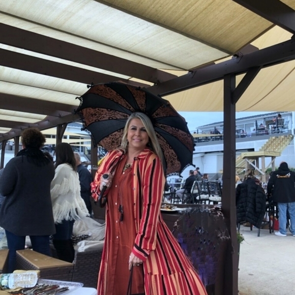 Meet your Posher, Mary Ann - Picture 5 of 8